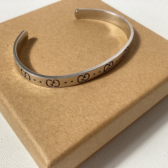 Gucci GG Silver Bangle Bracelet - Picture 1 of 4